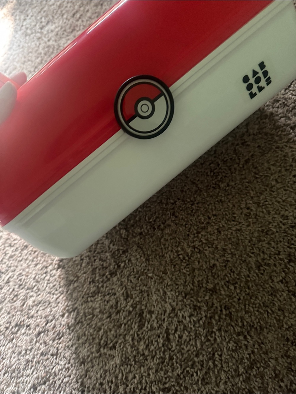 Pokemon Red and White Caboodle Case Limited Edition - Picture 7 of 7